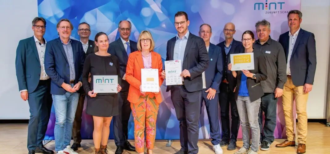 Albert-Schweitzer-Gymnasium wird als herausragende Schule in MINT und Digitalisierung ausgezeichnet