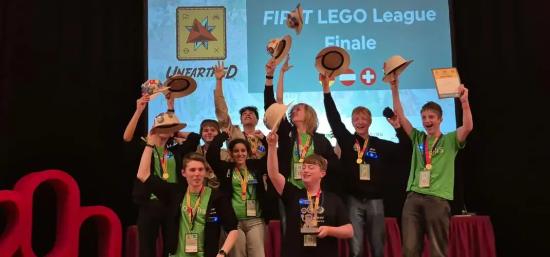 Robotik-Team des ASG gewinnt Sonderpreis beim D-A-CH Finale der FIRST LEGO League