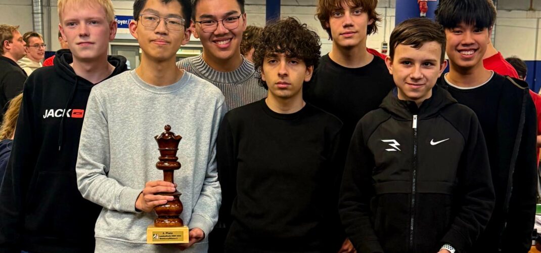 Schachteam des Albert-Schweitzer-Gymnasiums Plettenberg ist NRW-Vizemeister